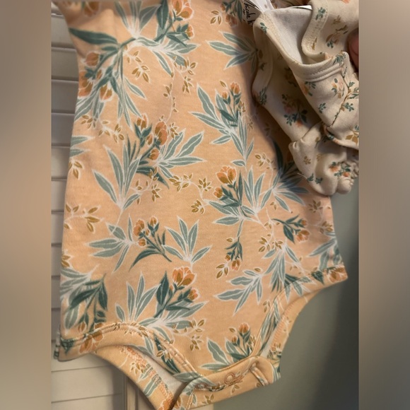 3-6 month Nicole Miller onesie 3pack - Picture 6 of 6